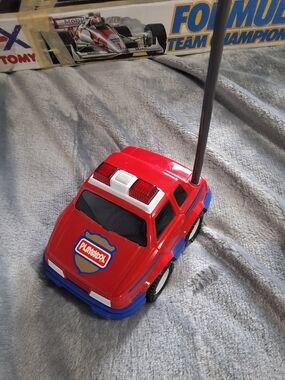 Red Wireless Remote Fire Chiefs Vechile With Lights And Sounds